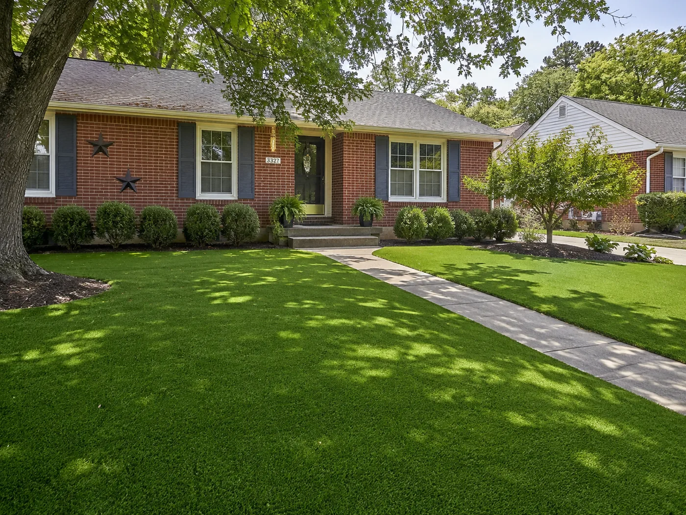 Artificial grass lawn in Lexington KY